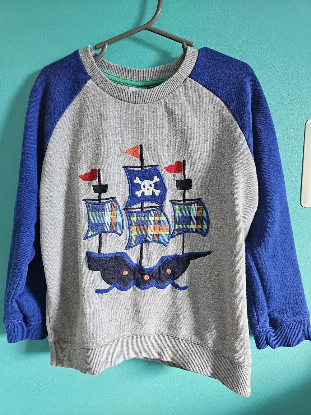 GYMBOREE - Gray and Blue Pirate Ship Sweatshirt. VHTF